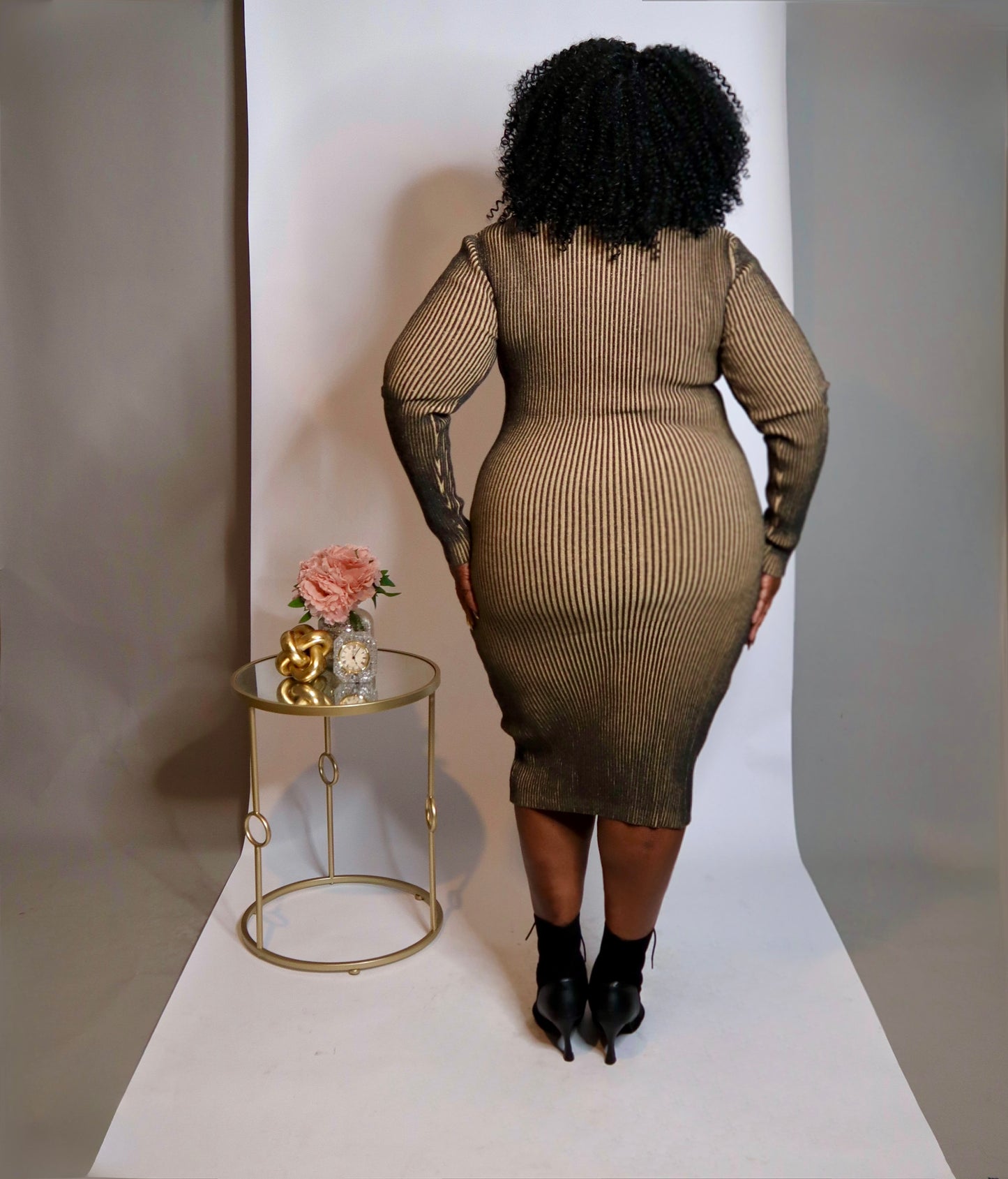 Chic Ribbed Knit Dress