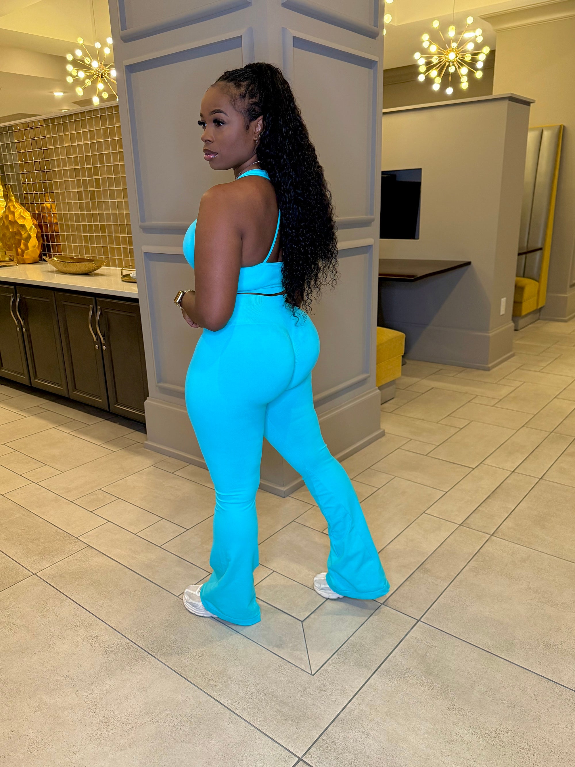 Glacier Blue Contour Set
